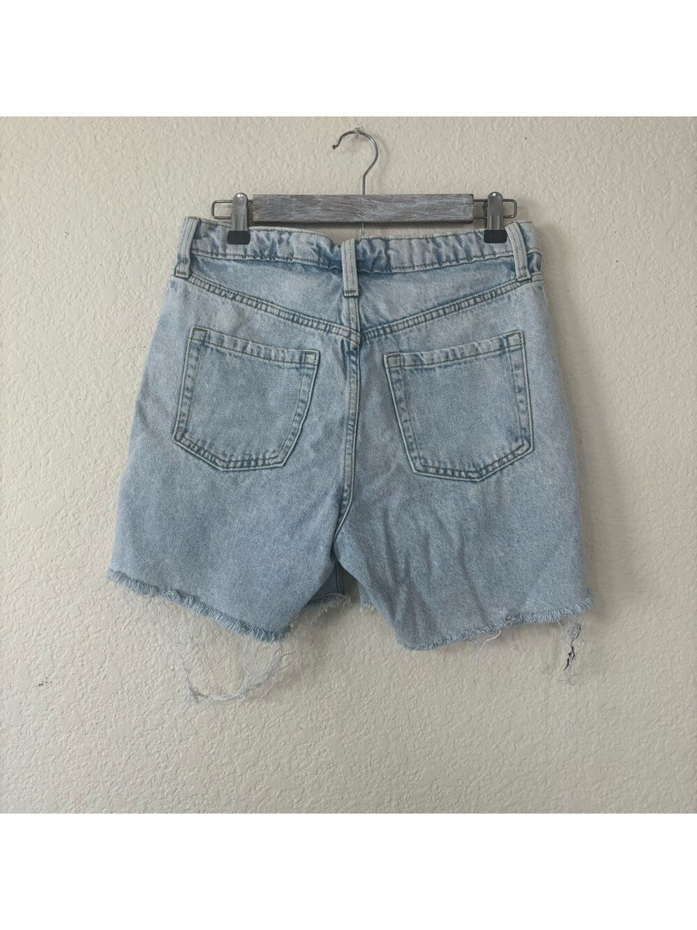 Wild Fable Bermuda Shorts Size 0 Asymmetrical Crossover Waist Light Wash Denim - Picture 2 of 11